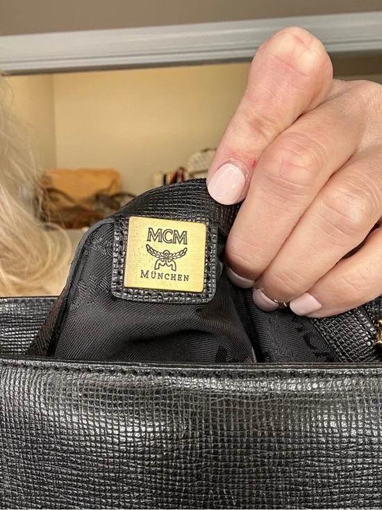 MCM Leather Bucket Tote Black Gold Hardware Structured Mini Tote Luxury Vintage - Picture 12 of 16